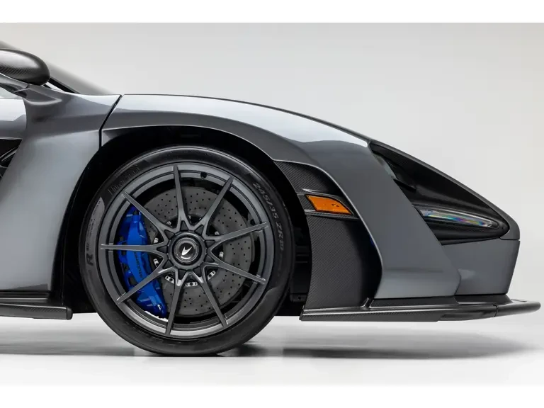 2019 McLaren Senna - Image 16 of 31