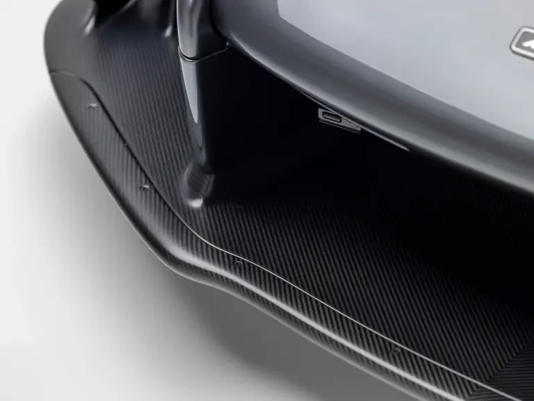 2019 McLaren Senna - Image 19 of 31