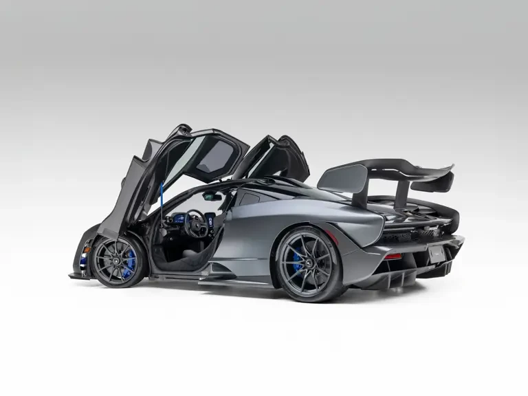 2019 McLaren Senna - Image 12 of 31