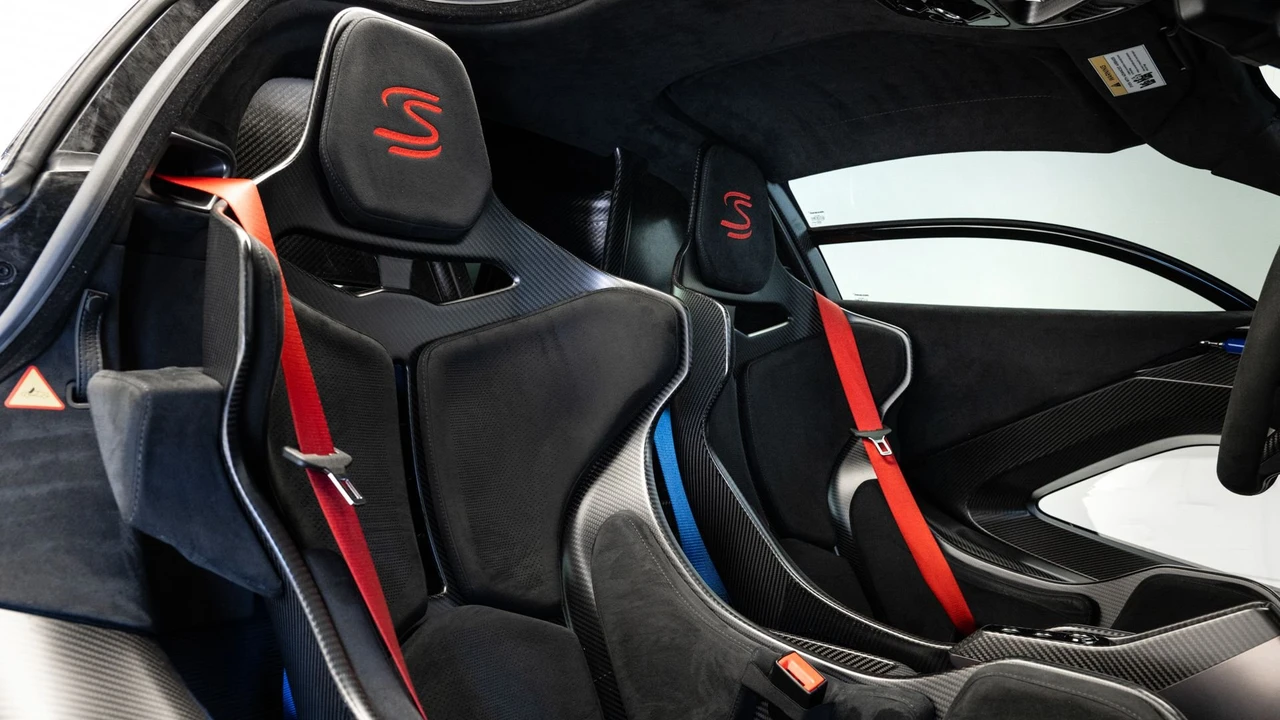 2019 McLaren Senna - Image 9 of 31