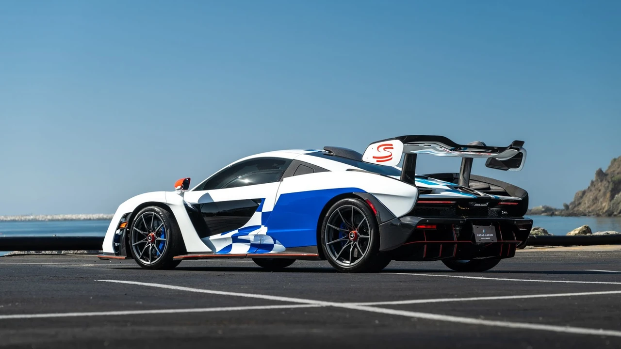 2019 McLaren Senna - Image 13 of 31