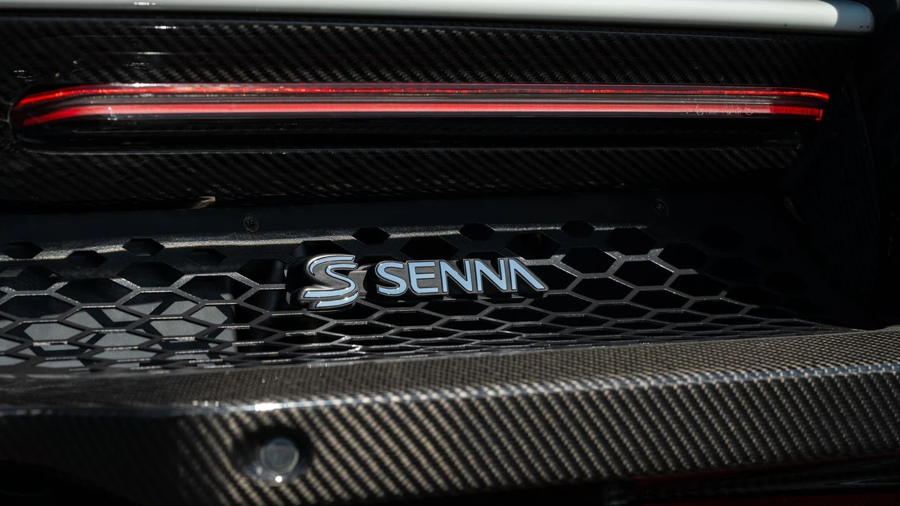 2019 McLaren Senna - Image 8 of 31