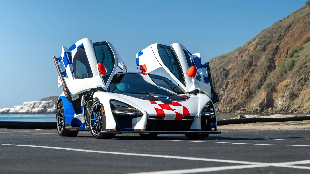 2019 McLaren Senna - Image 15 of 31