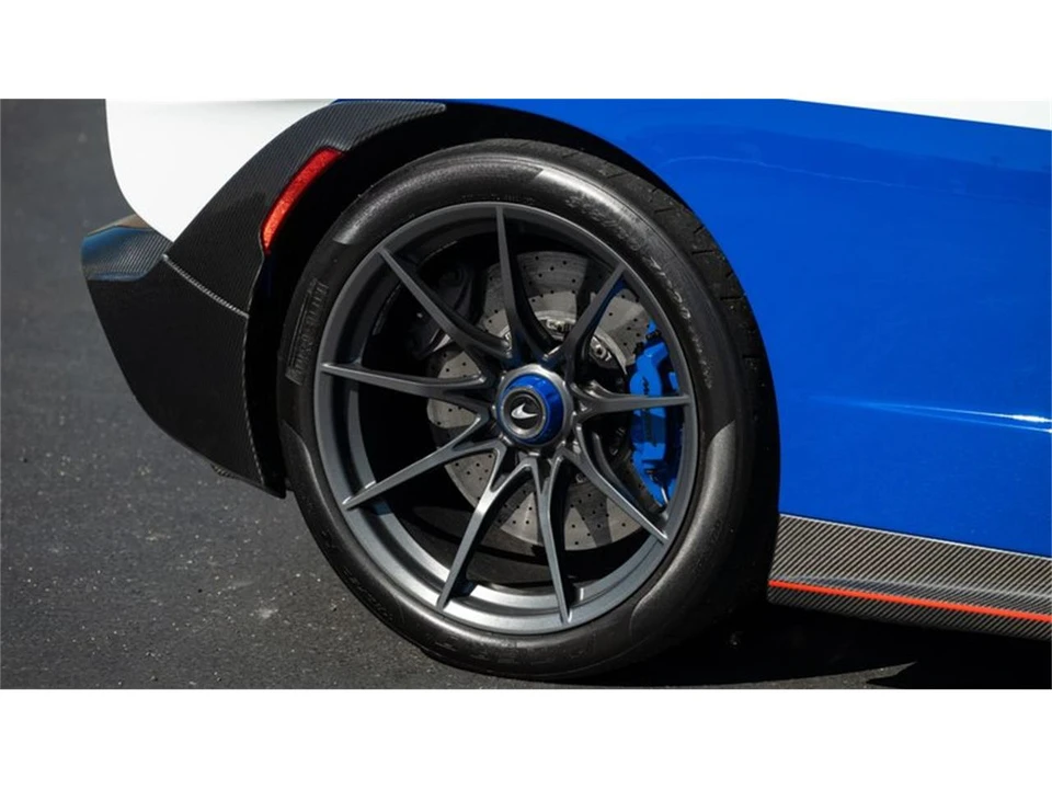 2019 McLaren Senna - Image 30 of 31