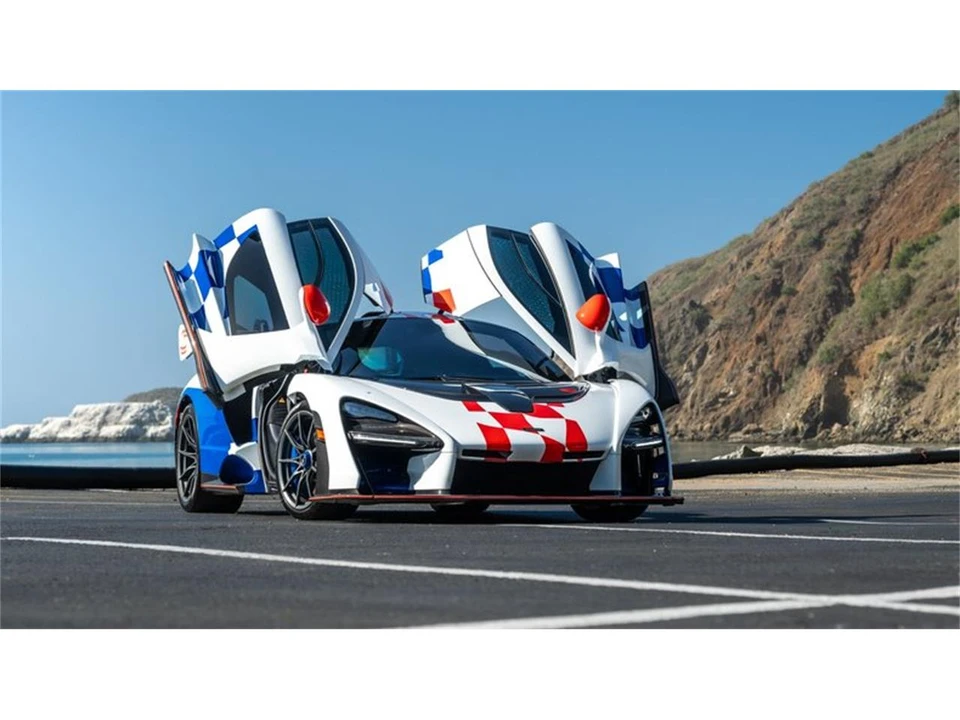 2019 McLaren Senna - Image 16 of 31