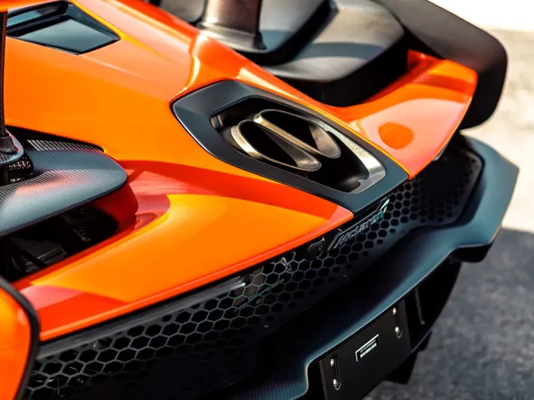 2019 McLaren Senna - Image 21 of 31