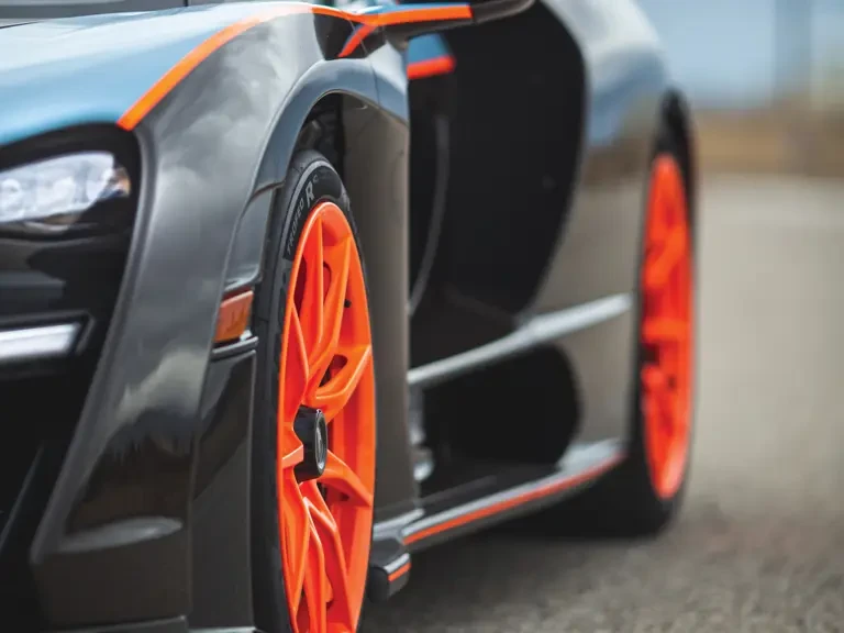 2019 McLaren Senna - Image 14 of 29