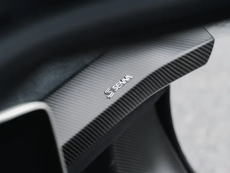 2019 McLaren Senna - Image 18 of 31