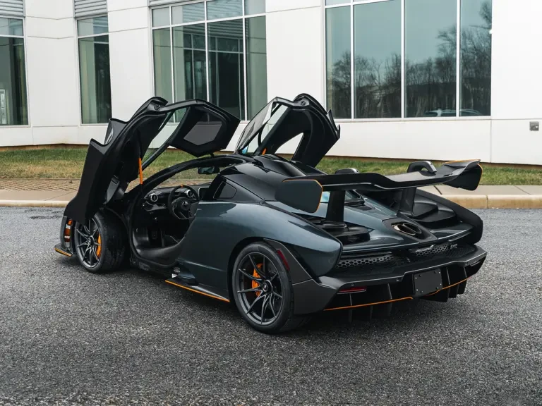 2019 McLaren Senna - Image 3 of 31
