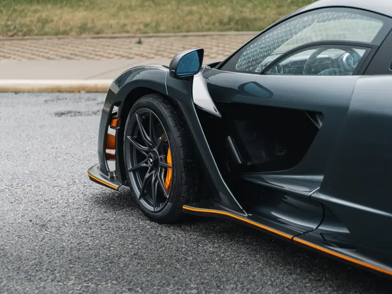 2019 McLaren Senna - Image 26 of 31