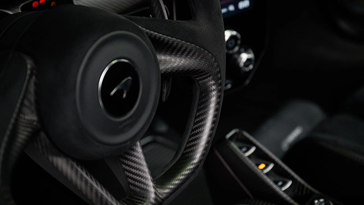 2019 McLaren Senna - Image 2 of 31