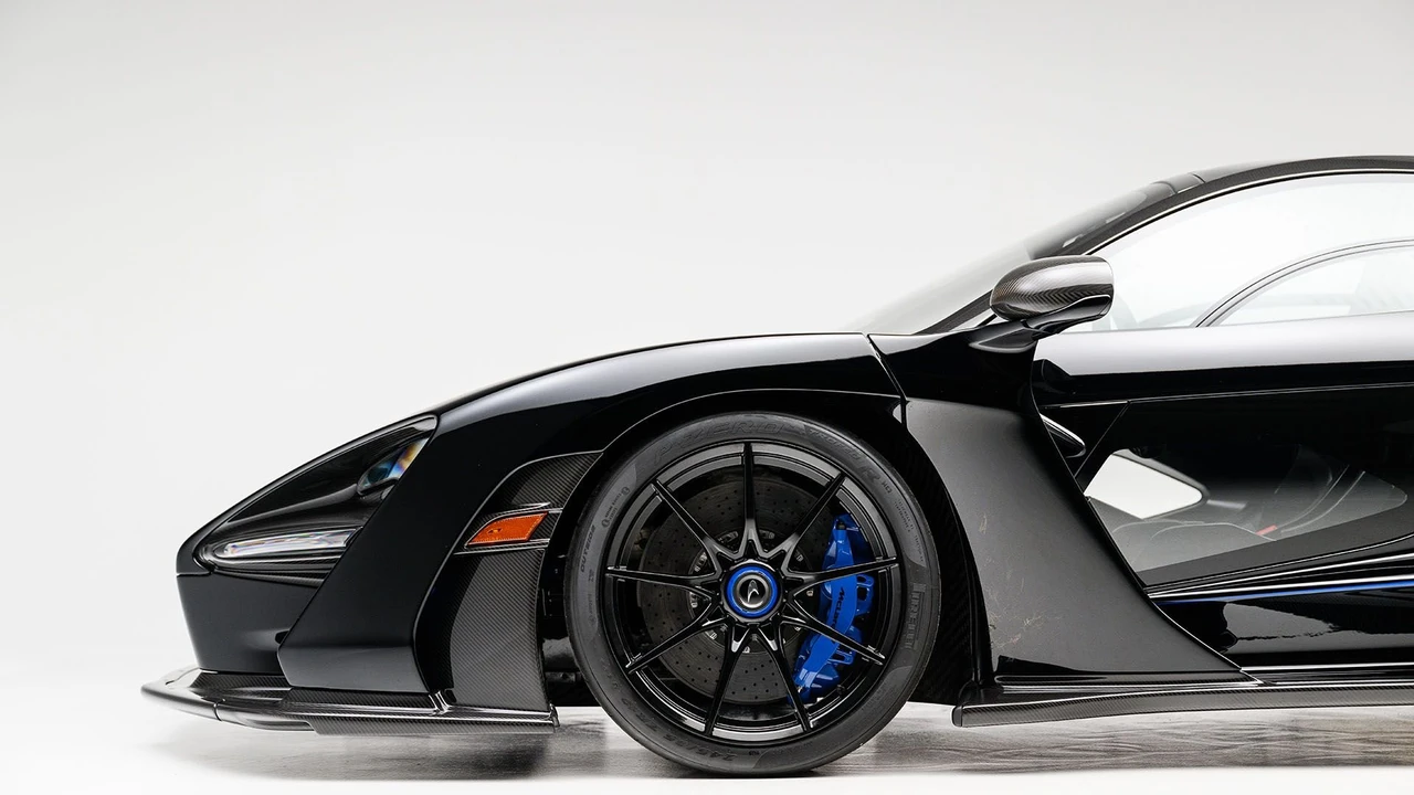 2019 McLaren Senna - Image 31 of 31