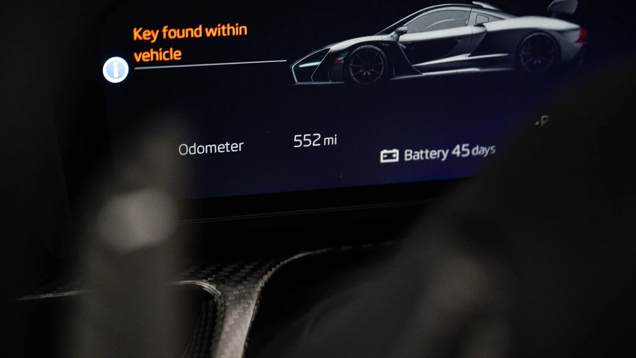 2019 McLaren Senna - Image 3 of 31