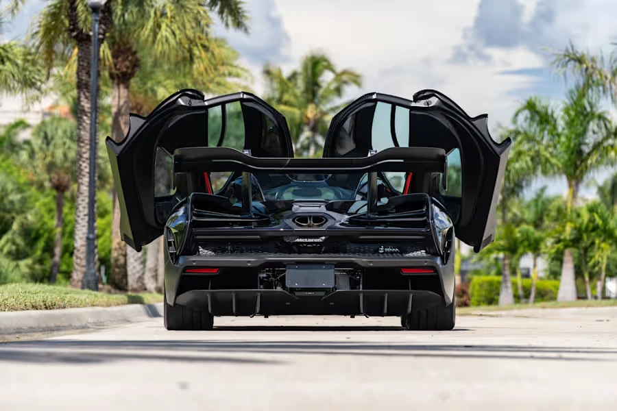 2019 McLaren Senna - Image 5 of 31