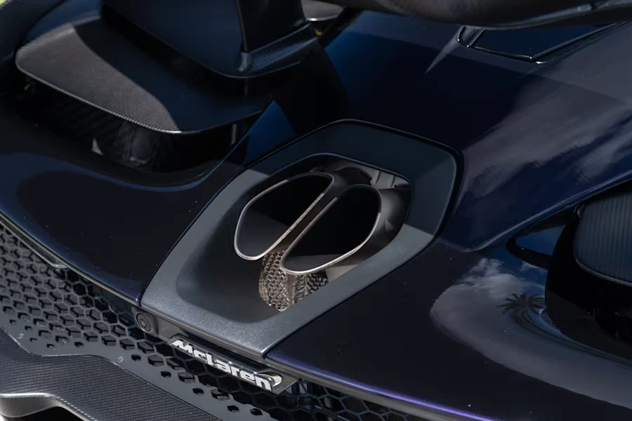 2019 McLaren Senna - Image 20 of 31