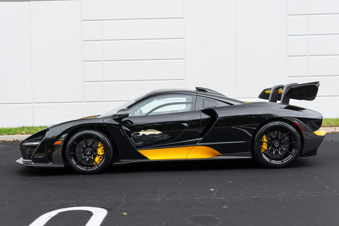 2019 McLaren Senna - Image 2 of 31