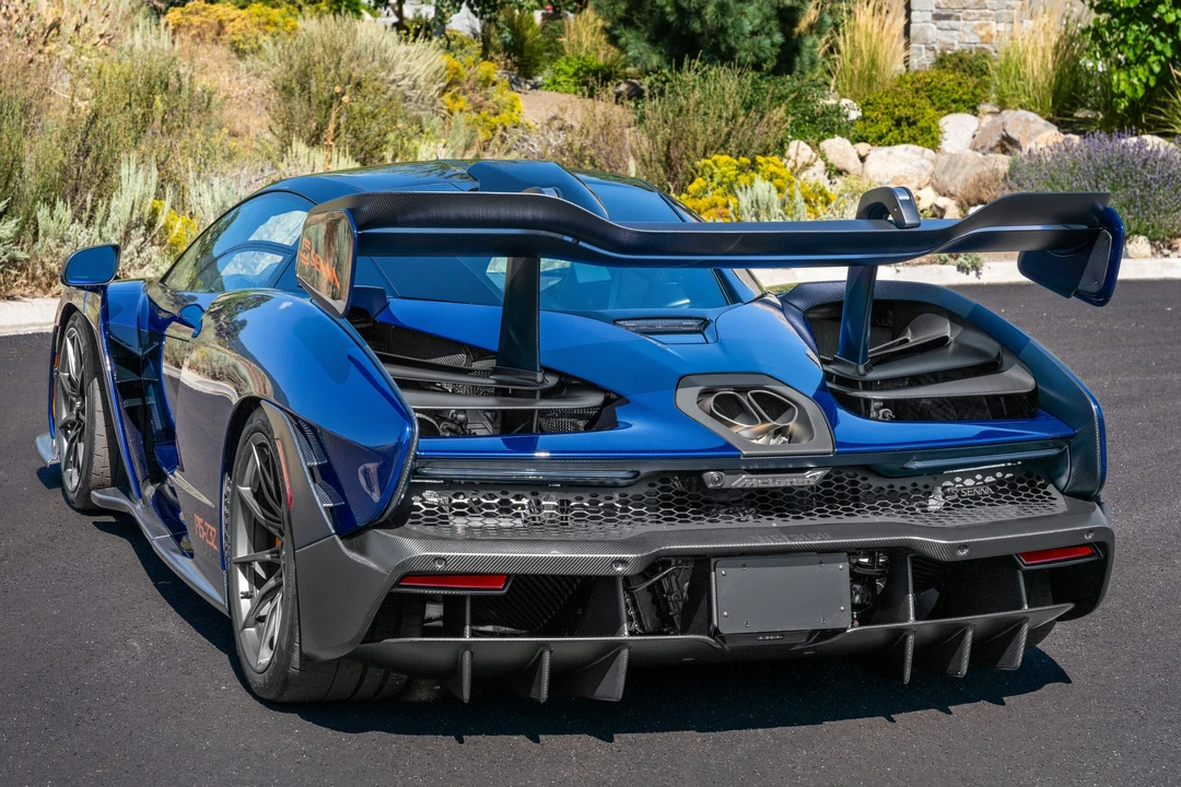 2019 McLaren Senna - Image 21 of 31