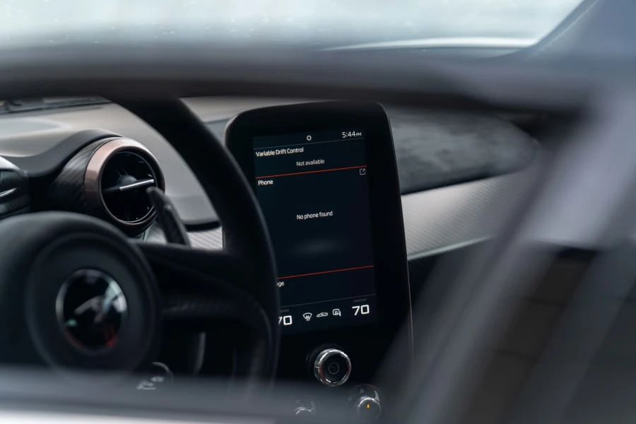 2019 McLaren Senna - Image 16 of 31