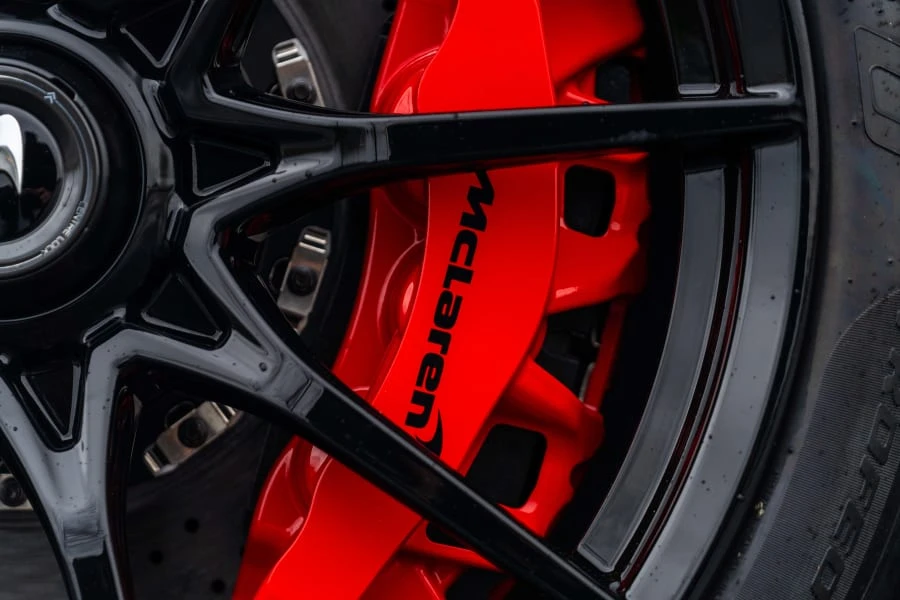 2019 McLaren Senna - Image 10 of 31