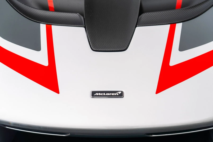 2019 McLaren Senna - Image 27 of 31