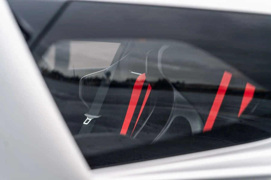 2019 McLaren Senna - Image 17 of 31