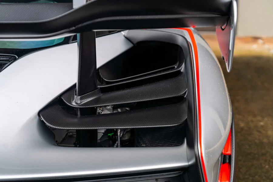 2019 McLaren Senna - Image 18 of 31