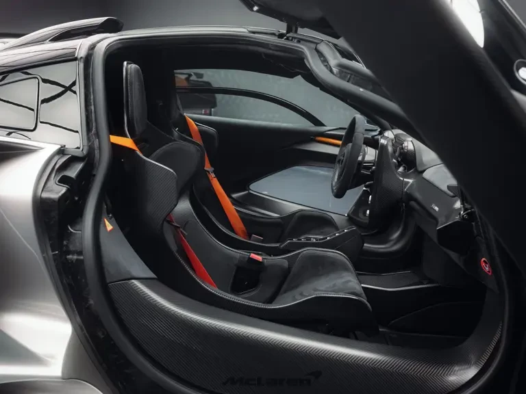 2019 McLaren Senna - Image 22 of 31