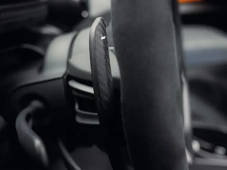 2019 McLaren Senna - Image 27 of 31