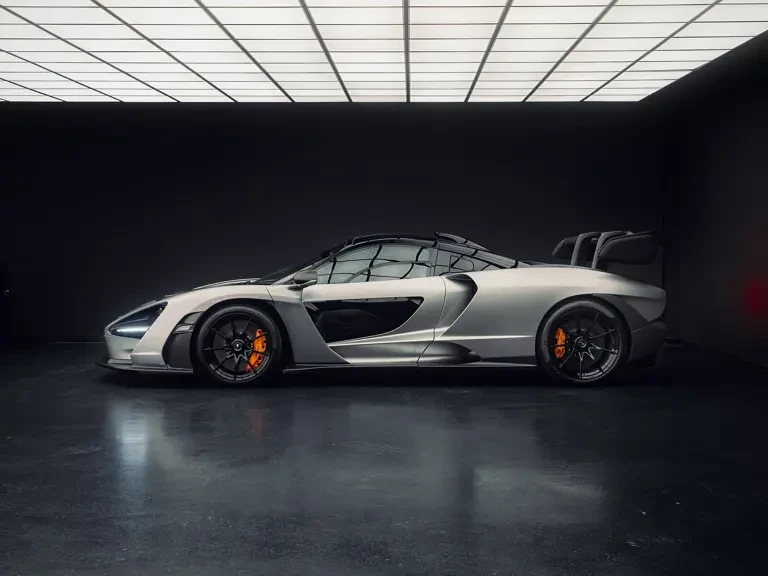 2019 McLaren Senna - Image 13 of 31