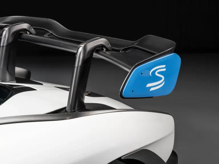 2019 McLaren Senna - Image 23 of 31