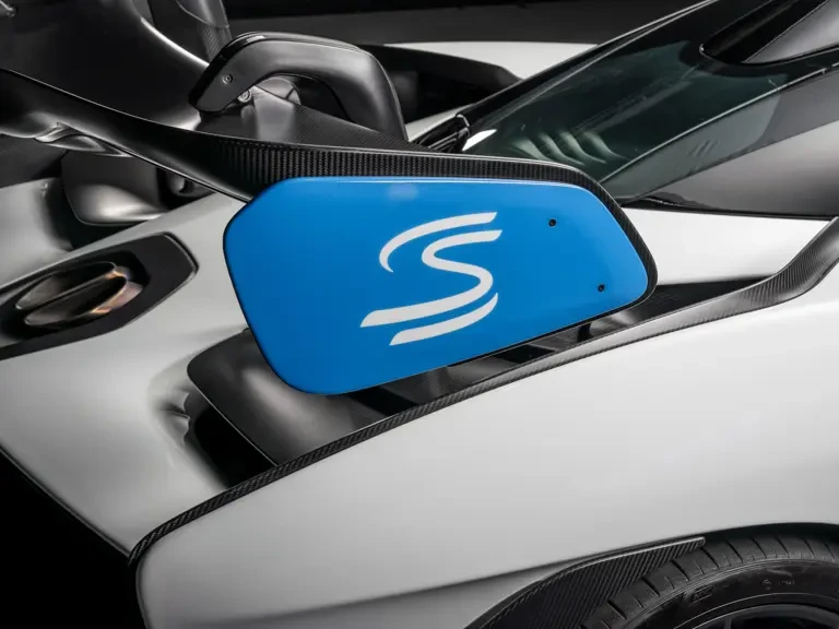 2019 McLaren Senna - Image 29 of 31