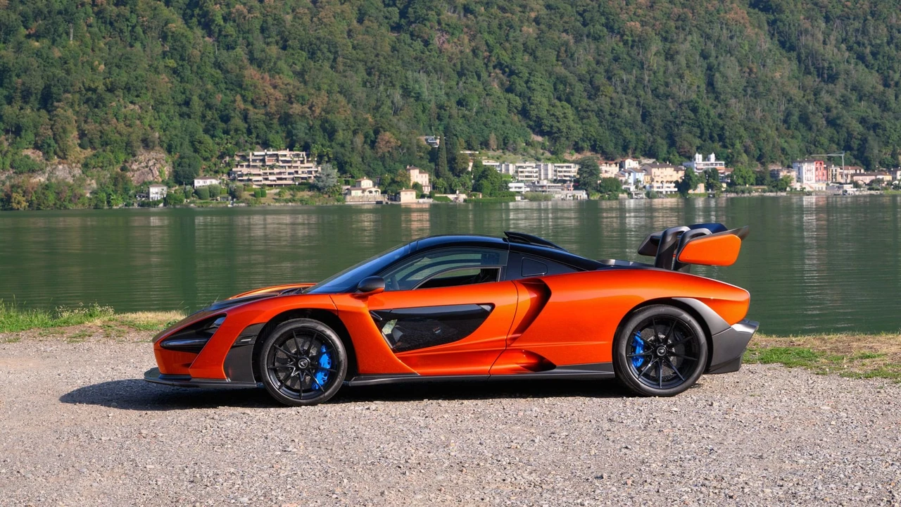 2019 McLaren Senna - Image 12 of 31