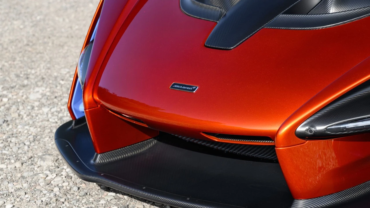 2019 McLaren Senna - Image 27 of 31
