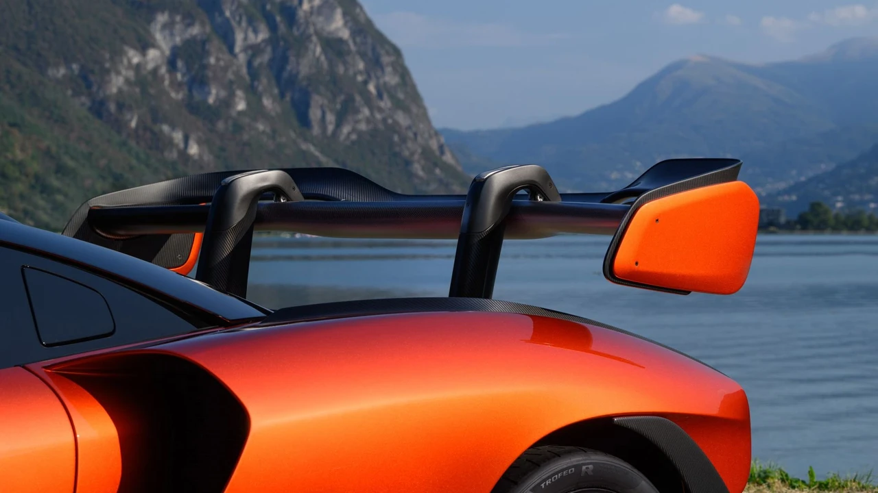 2019 McLaren Senna - Image 7 of 31