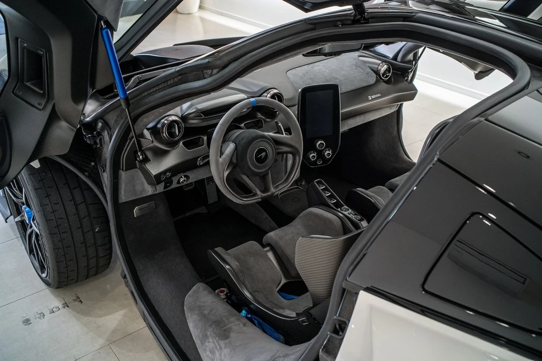 2019 McLaren Senna - Image 5 of 7