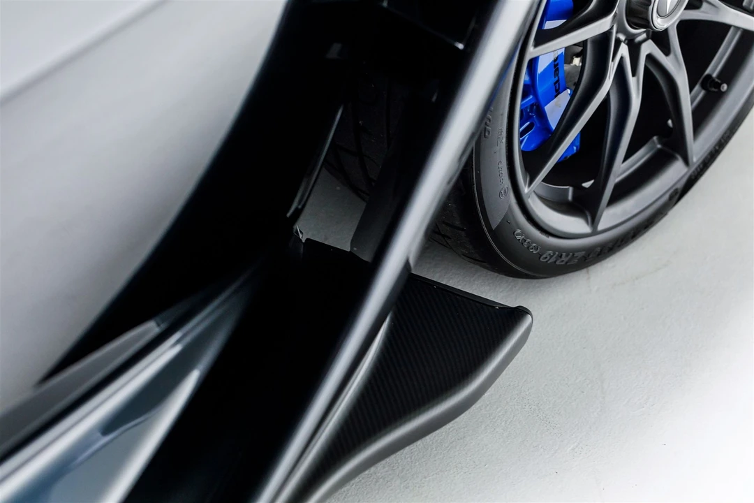 2019 McLaren Senna - Image 15 of 31
