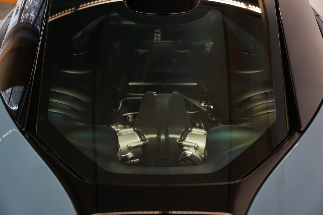 2019 McLaren Senna - Image 5 of 7
