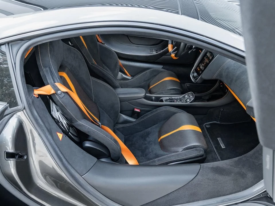 2019 McLaren 570GT - Image 10 of 20