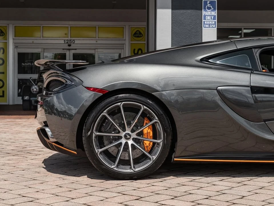 2019 McLaren 570GT - Image 16 of 20