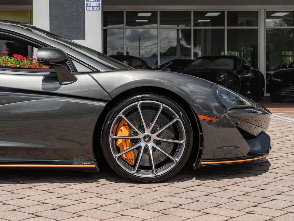 2019 McLaren 570GT - Image 17 of 20