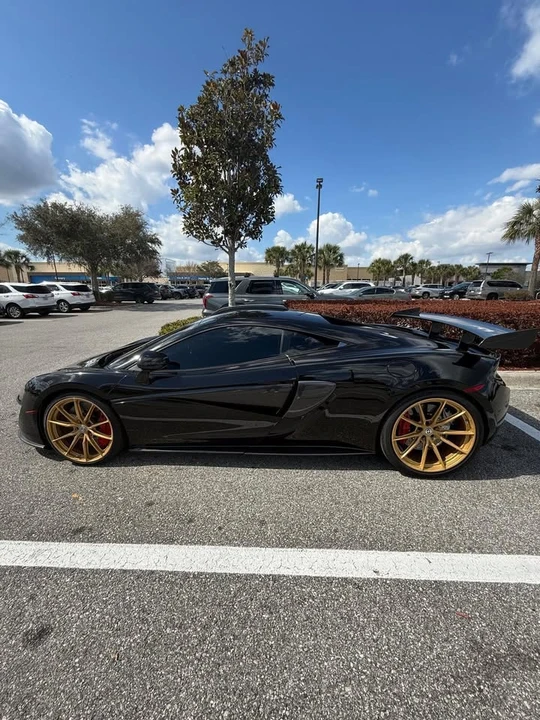 2019 McLaren 570S - Image 4 of 19