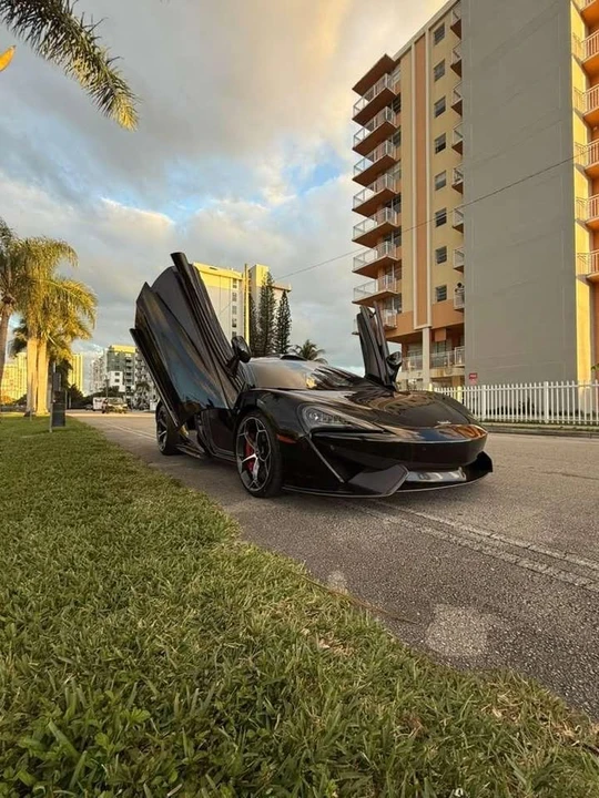 2019 McLaren 570S - Image 15 of 19