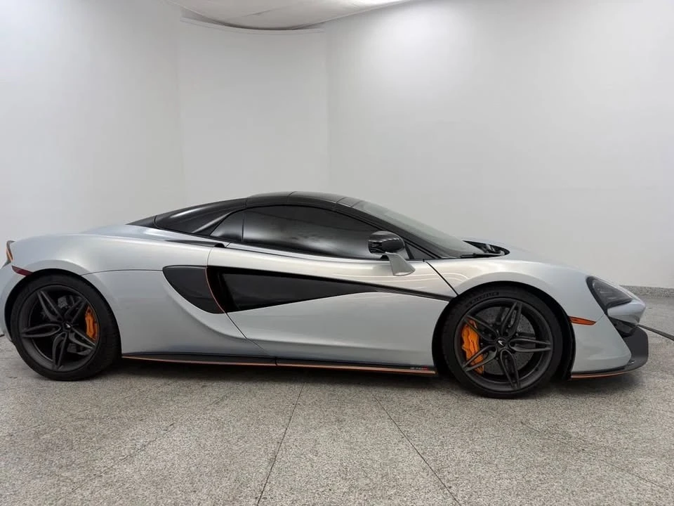 2019 McLaren 570S - Image 12 of 15