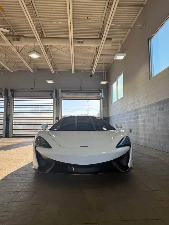 2019 McLaren 570S - Image 3 of 5
