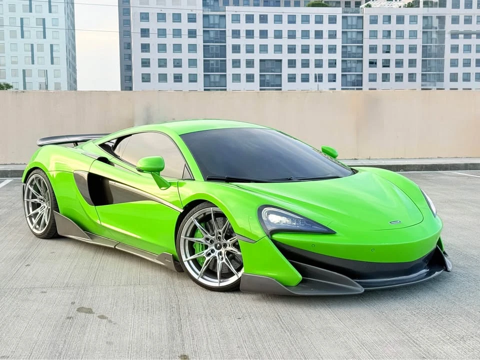 2019 McLaren 570S - Image 2 of 17