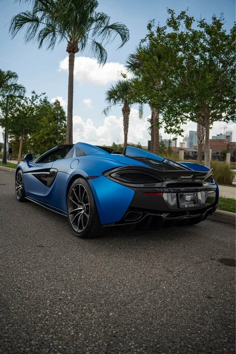 2019 McLaren 570S - Image 4 of 8