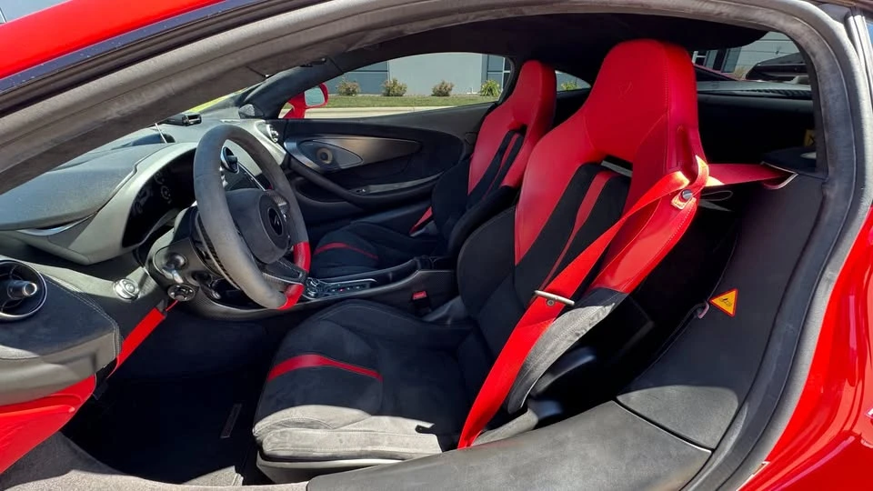 2019 McLaren 570S - Image 17 of 20