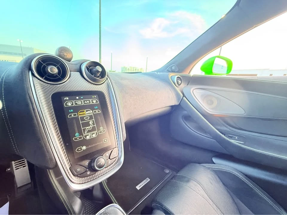 2019 McLaren 570S - Image 19 of 20