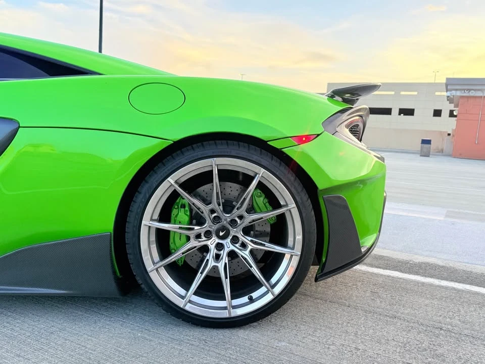 2019 McLaren 570S - Image 13 of 20