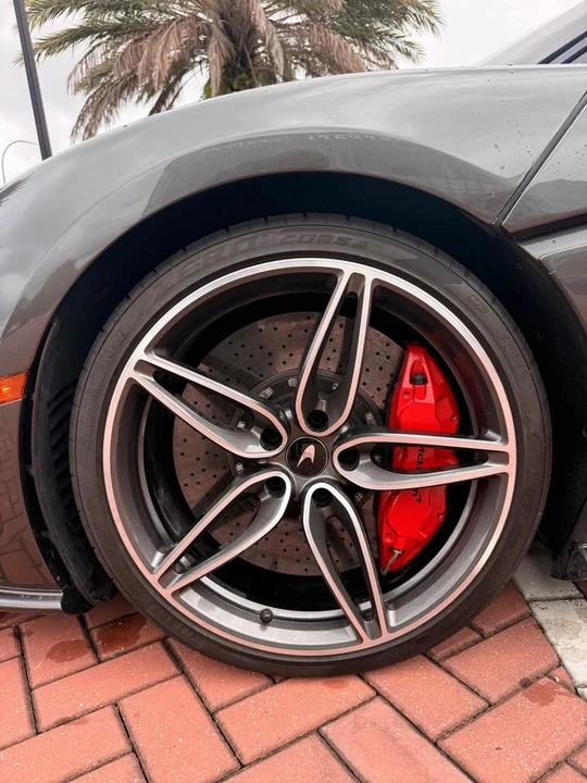 2019 McLaren 570S - Image 7 of 14